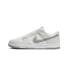 Nike delivers some heat with these Crispy Air Force 1s (DV0831 106) in weiss