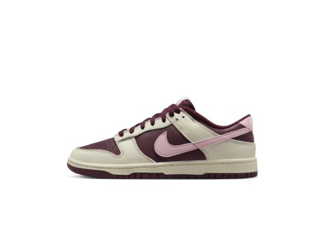 Nike Dunk Low Valentines Day (DR9705-100) bunt