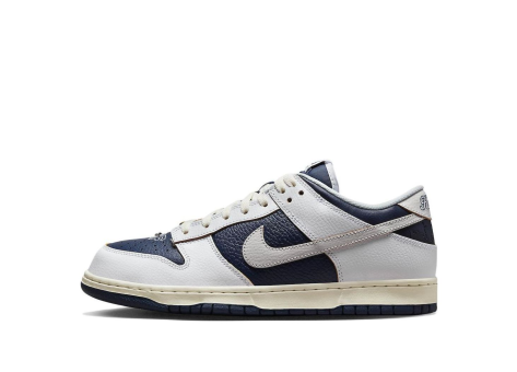 Nike HUF Dunk Low SB x (FD8775 100) blau