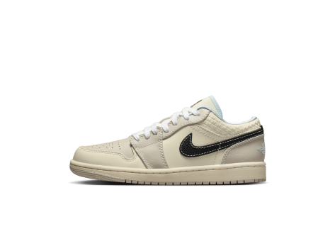 NIKE JORDAN 1 Low SE (HQ3440 101) weiss