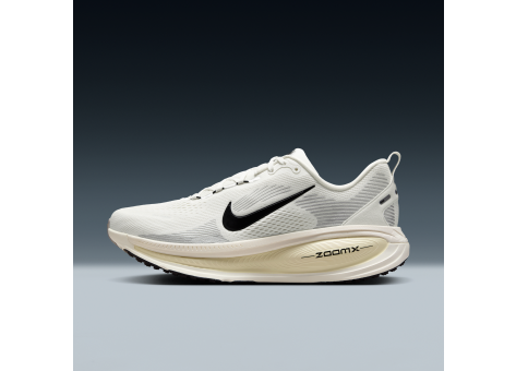 Nike Vomero 18 (HM6803-101) weiss