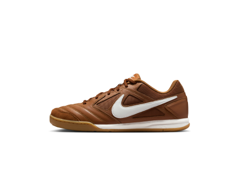 Nike Gato (HQ6019-200) braun