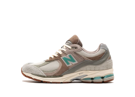 New Balance atmos x 2002R Oasis (M2002RAM) beige