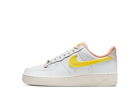 Nike Air Force 1 Low 07 LX Mama (DV2183 100) weiss