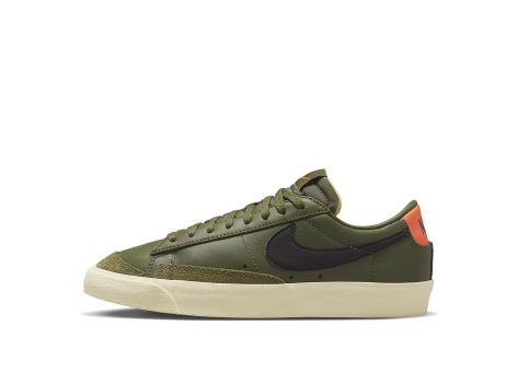 Nike Blazer Low 77 Medium Olive Trans (DC4769-201) grün