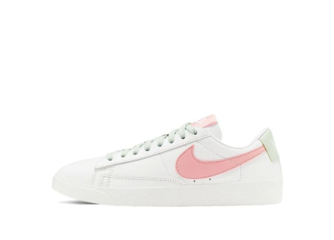 Nike Blazer Low LE Bleached Coral (AV9370-105) weiss