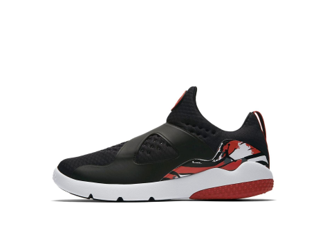 Jordan Trainer Essential (888122-016) schwarz