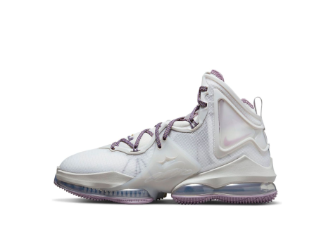 Nike LeBron 19 EP (DC9340-004) weiss