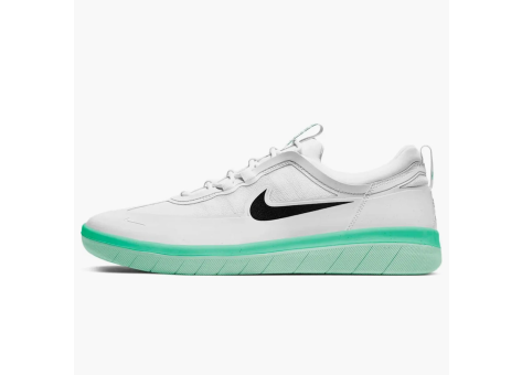 Nike SB Nyjah Free 2 Green Glow (BV2078-104) weiss