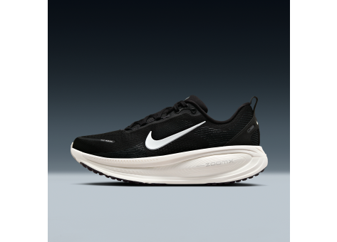 Nike Vomero 18 (HM6803-007) schwarz
