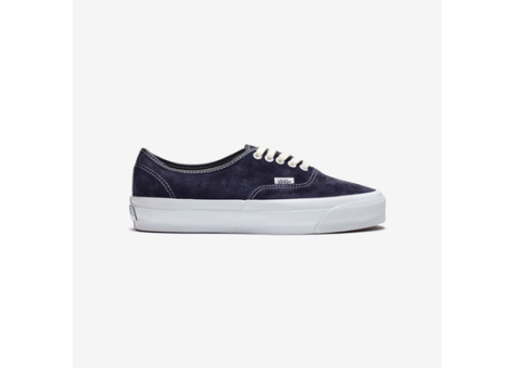 Vans Rounding out the most recent Vans drops at (VN000CSDCIE1) blau