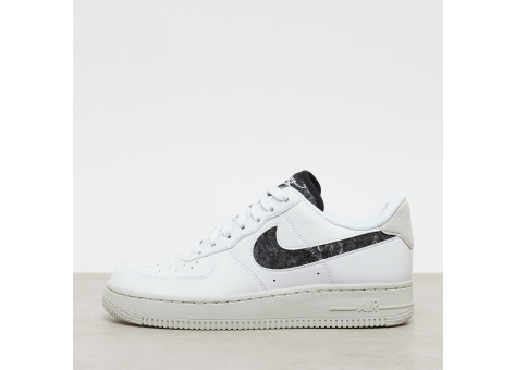 Nike Air Force 1 07 SE (DA6682-100) weiss