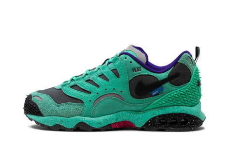 Nike Air Terra x Undefeated Humara Menta Light (FN7546 301) schwarz