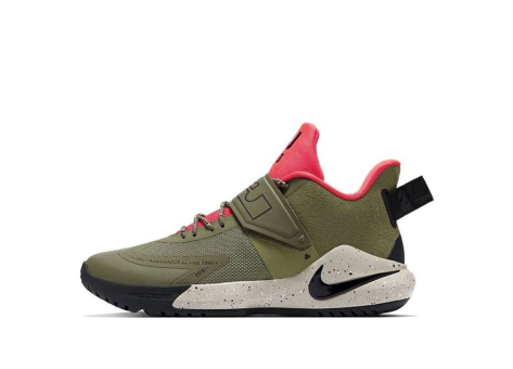 Nike Ambassador 12 (BQ5436-300) grün