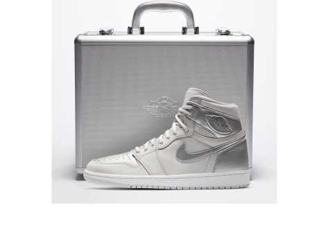 Jordan 1 Retro High OG CO.JP Grey Special Box Neutral Suitcase (DA0382-029) grau