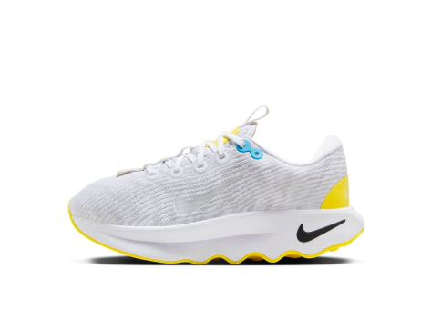 Nike Motiva (DV1238-100) weiss