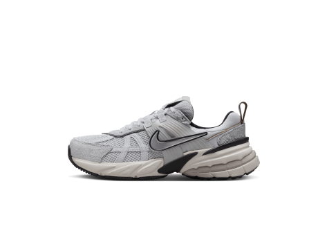 Nike V2K Run (FN6703-002) grau