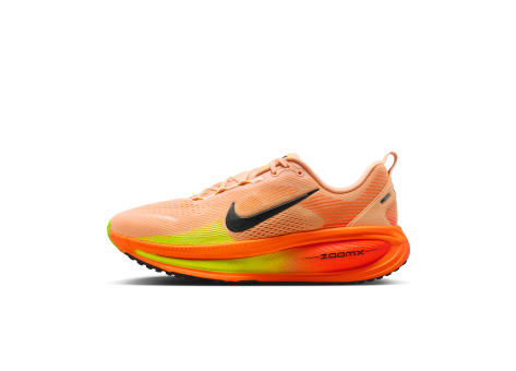Nike Vomero 18 (HM6803-700) orange
