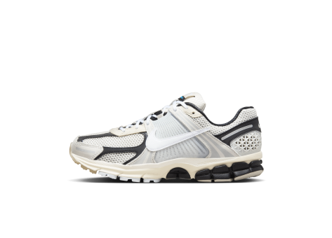 Nike Zoom Vomero 5 (FN7649-110) weiss