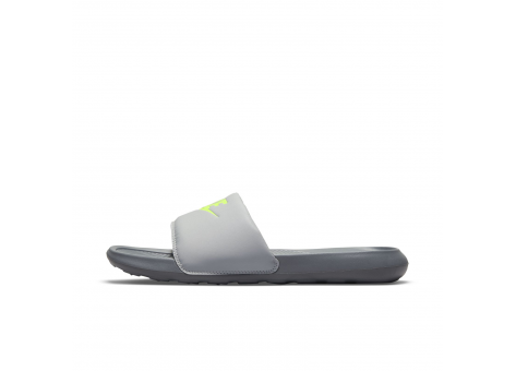 Nike Victori One (CN9675-011) grau