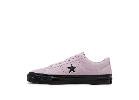 Converse The classic Converse Chuck Taylor All Star has been given a brand (A05318C) lila