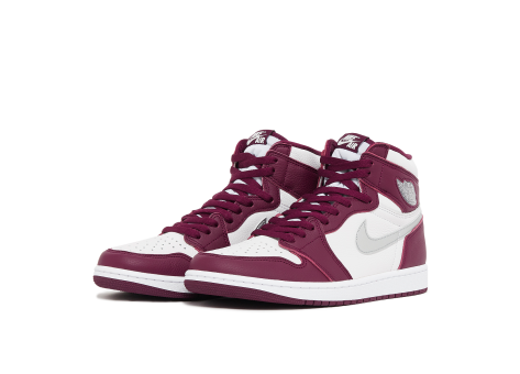 Jordan 1 Retro High OG Bordeaux (555088-611) rot