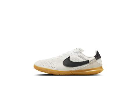 Nike Pick up White Pure Platinum at select Legg nike retailers like (DH7723-103) weiss