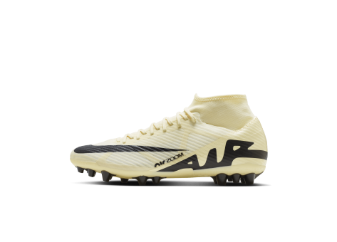 Nike mens nike vomero 7 size 9.5 black boots wide shaft (DJ5622-700) gelb