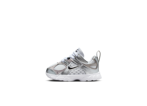 Nike V5 RNR (HQ6413-100) weiss