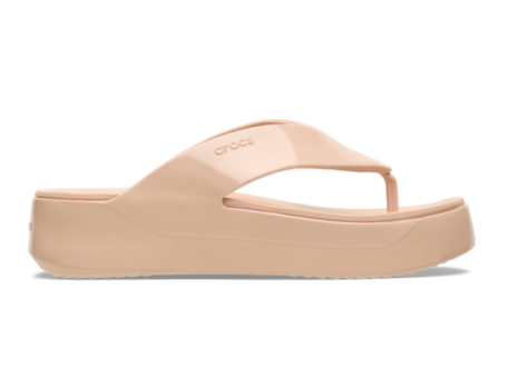 Crocs Getaway Platform Patent (211478-7AF) beige