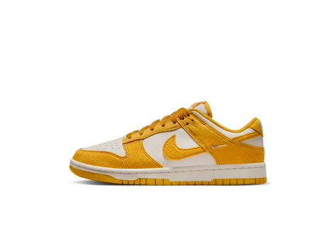 Nike Wmns Dunk Low (IB4417-101) gelb