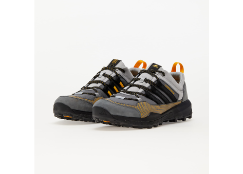 adidas Skychaser x Livestock (B37853) bunt