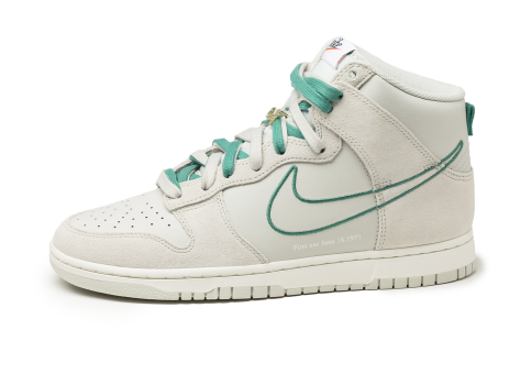 Nike Dunk High SE (DH0960-001) weiss