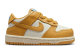 Nike Dunk Low (FB9107-700) bunt 2