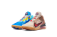 Nike LeBron 18 Low Space Jam x Roadrunner Wile E. (CV7562-401) bunt 3