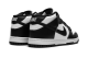 Nike Dunk Mid Leather Panda (FQ8784 100) bunt 3