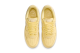 Nike Air Force 1 Retro Premium Soft Sunbleach (IR0871-700) amarillo 4