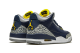Jordan Air 3 Retro PE (AJ3820064) bunt 3