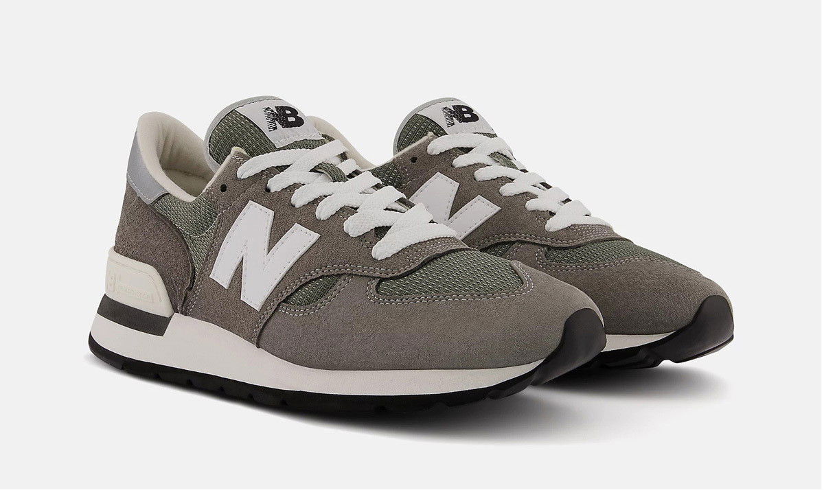 New Balance 990V1