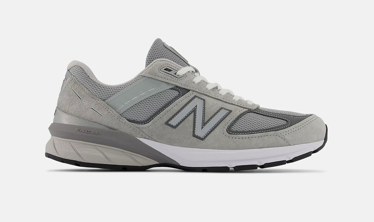 New Balance 990V5