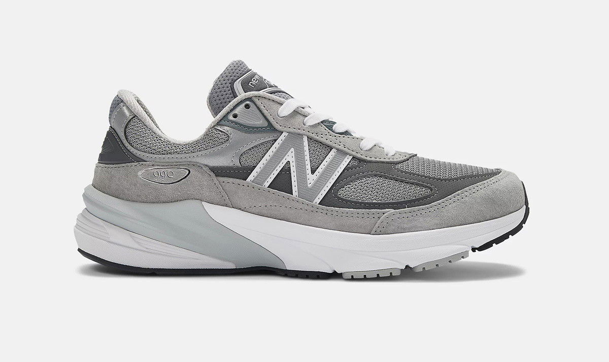 New Balance 990V6