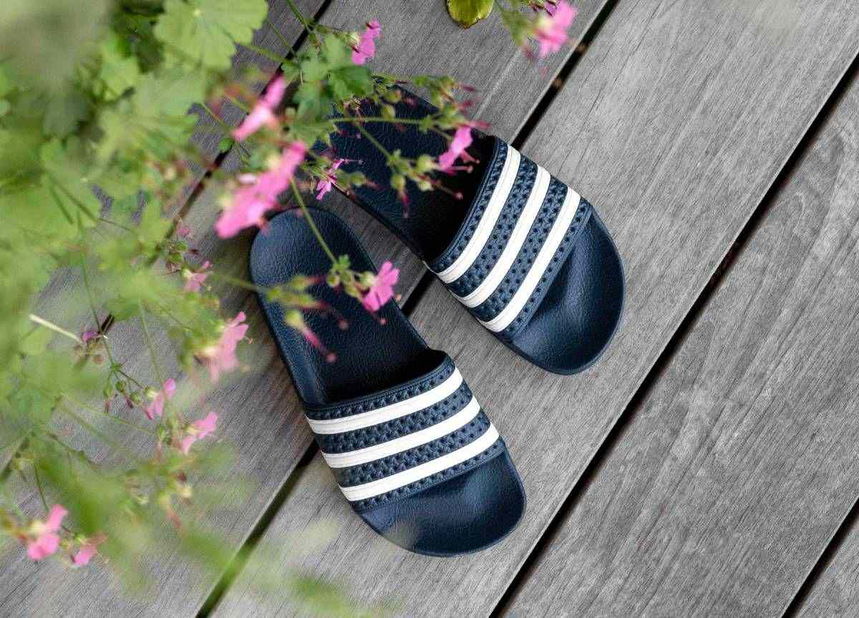 Adidas-Adilette-Blau-288022.jpg