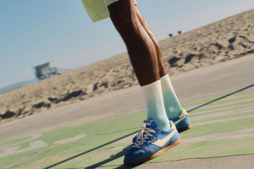 Autry Windspin Low Blue WSLMUB19 on Feet