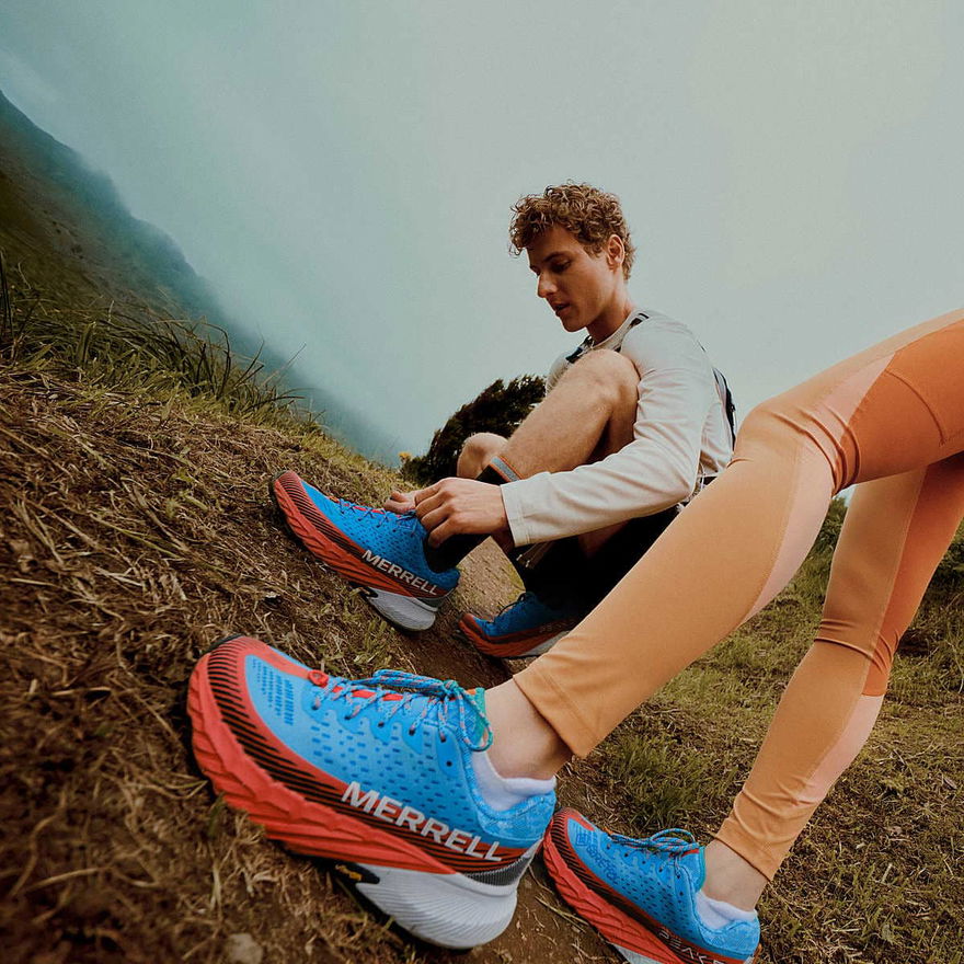 Merrell Agillity Peak 5 Blau Orange J067755 On Feet