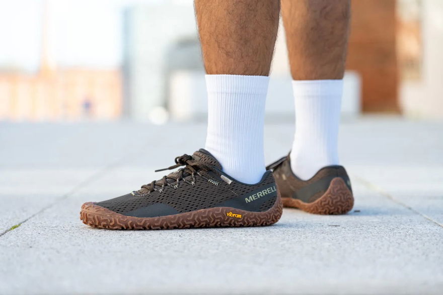 Merrell Vapor Glove 6 Braun On Feet