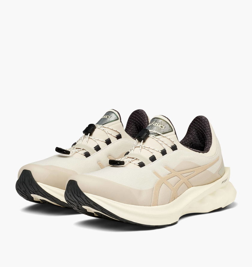 Asics Novablast