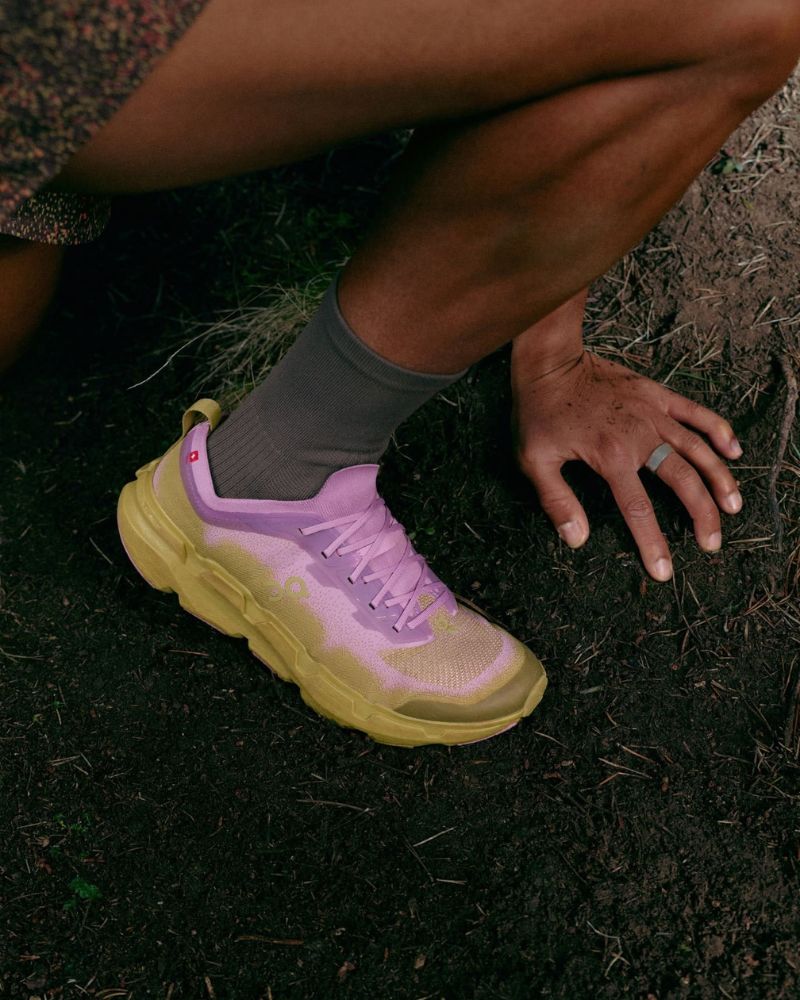 ON Cloudsoma 3MF30654838 on Feet Trail