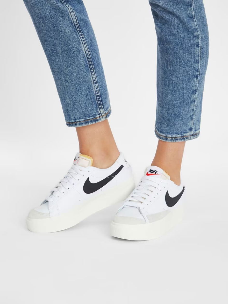 Nike Blazer Low Platform Dj0292 101 Weiss On Feet