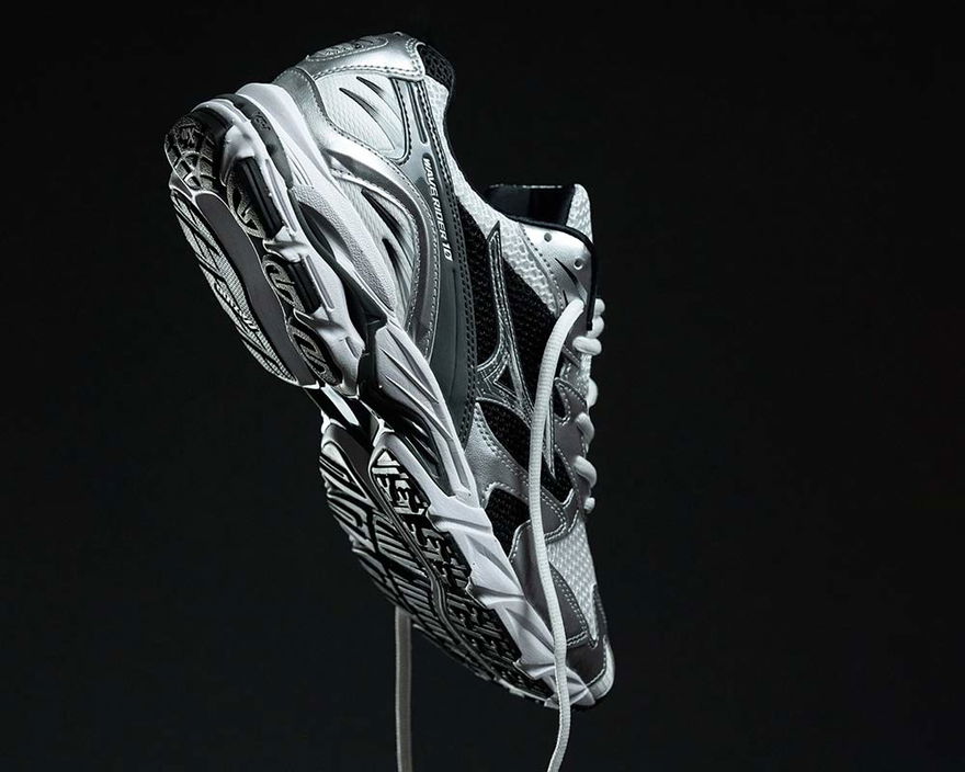 Mizuno Wave Rider