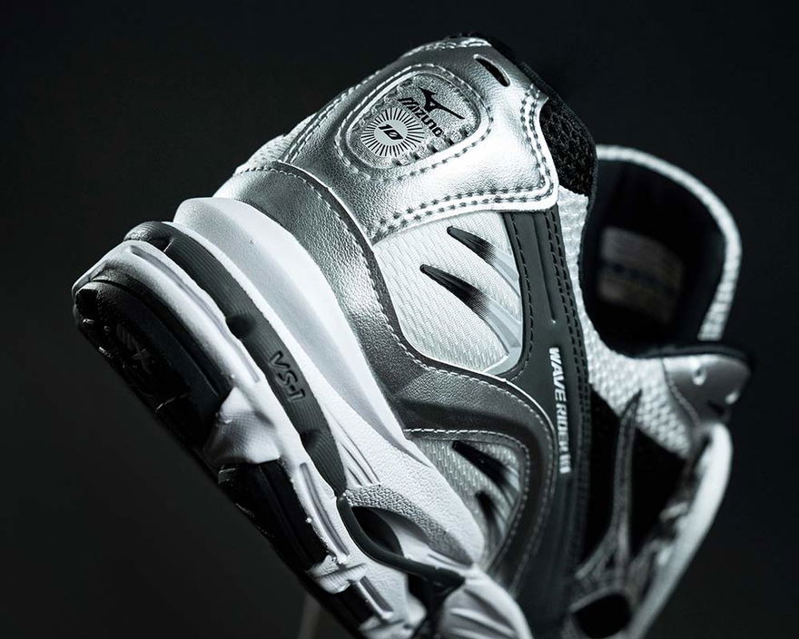 Mizuno Wave Rider2